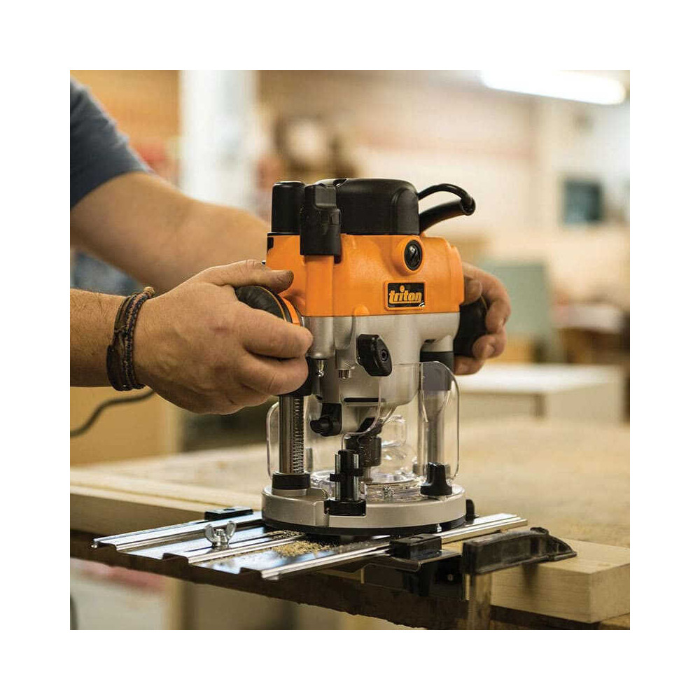 Défonceuse plongeante 1400 W Triton MOF001 330085