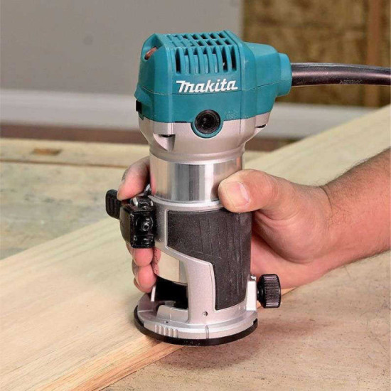 Défonceuse-affleureuse Makita RT0700C 710 W