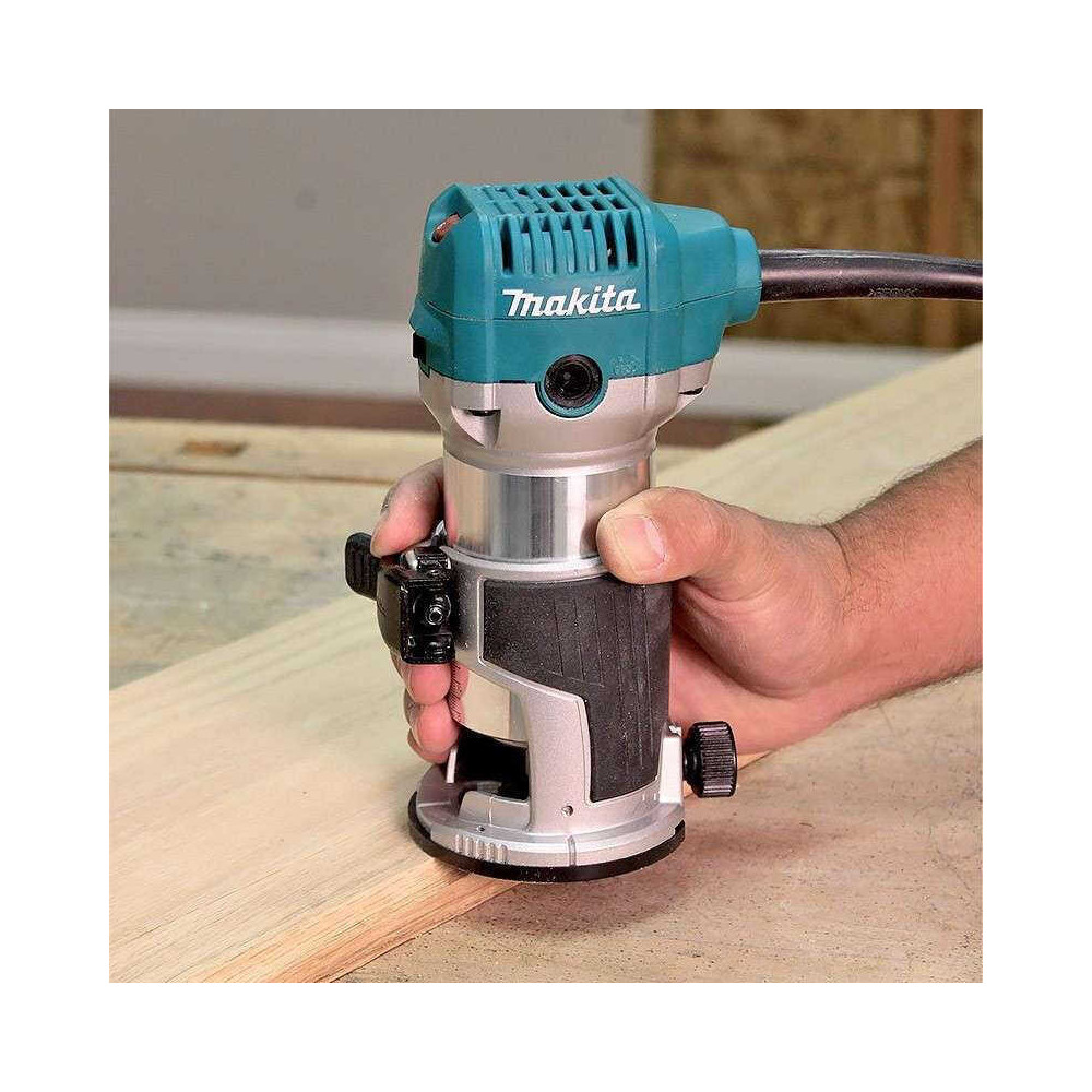 Défonceuse-affleureuse Makita RT0700C 710 W