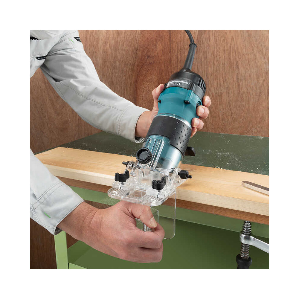 Affleureuse Makita 3712J
