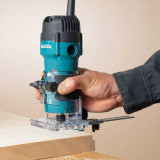 Affleureuse filaire Makita 3711 530 W pince 6 mm