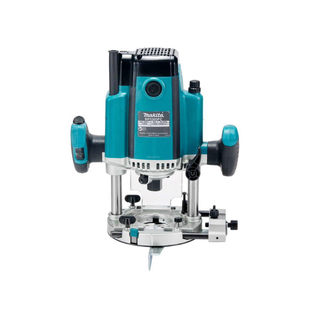 Défonceuse Makita RP2303FC07 2 100 W plongée 70 mm