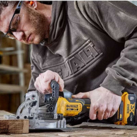 Lamelleuse DeWalt DCW682NT-XJ