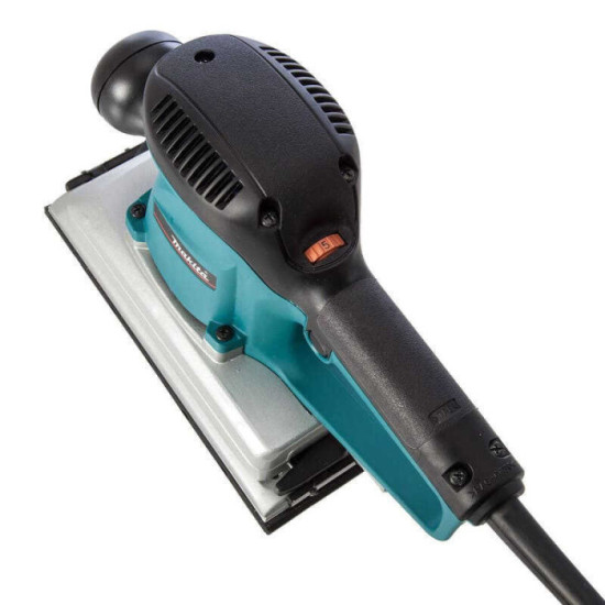 Ponceuse vibrante Makita BO4900V vitesse variable