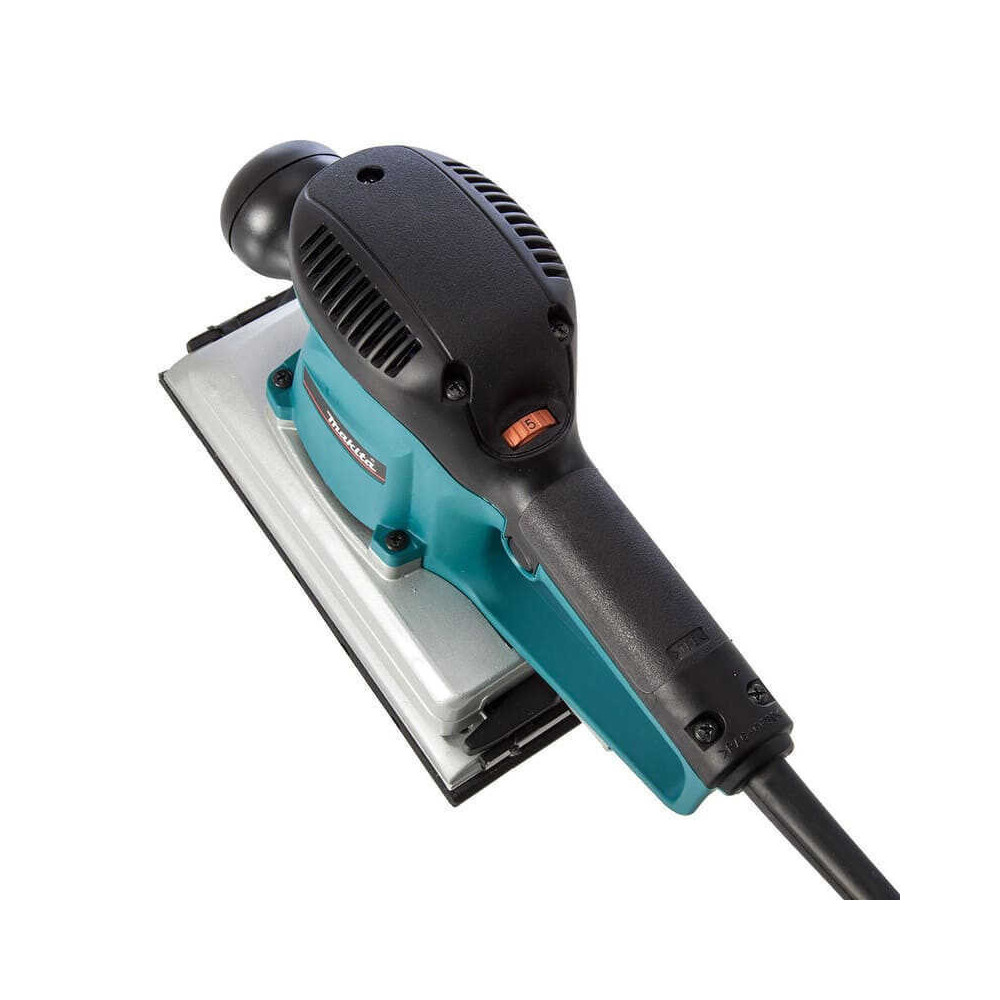 Ponceuse vibrante Makita BO4900V vitesse variable