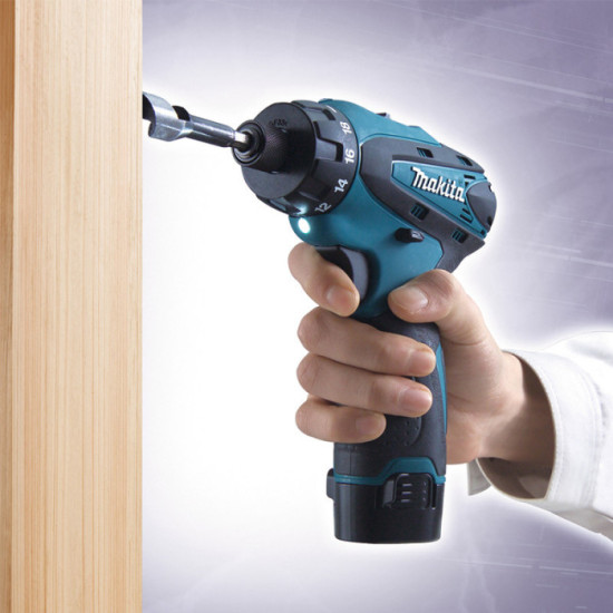 Perceuse visseuse Makita DF030DWE 12V