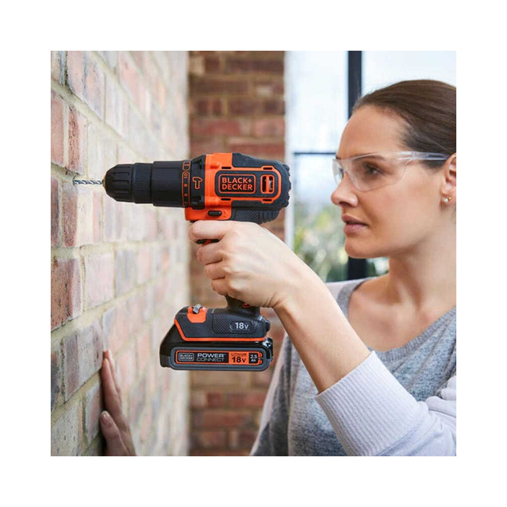 Perceuse à percussion BLACK+DECKER BDK188KB2