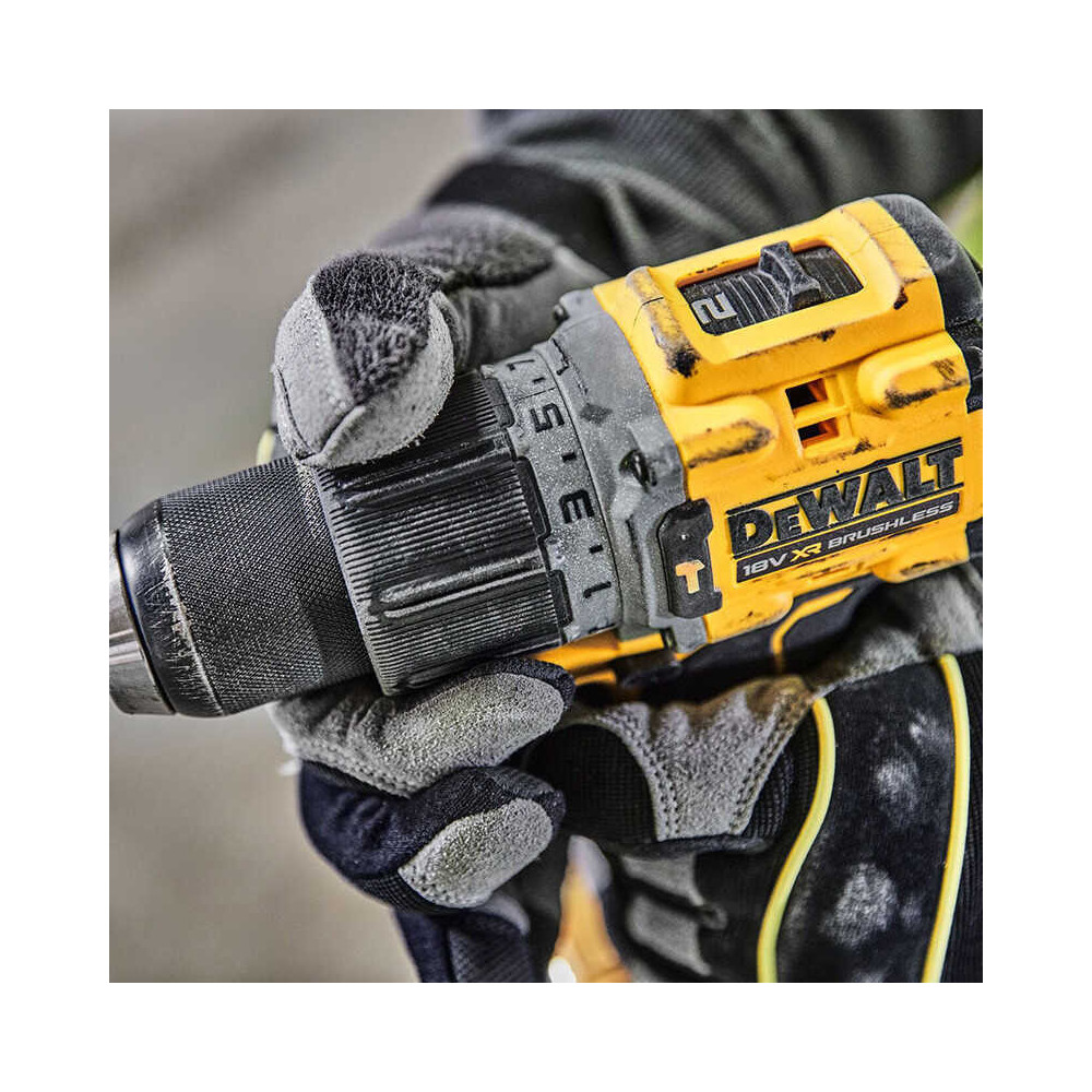 Perceuse visseuse à percussion DeWalt DCD805N-XJ