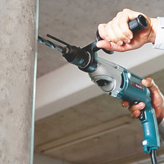 Perceuse à percussion Makita HP2051FHJ 720 W