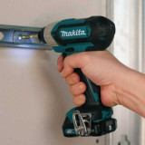 Visseuse à chocs Makita TD110DZ 12V CXT