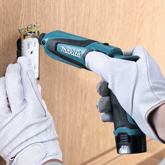 Tournevis à chocs Makita TD022DSJ 7,2V