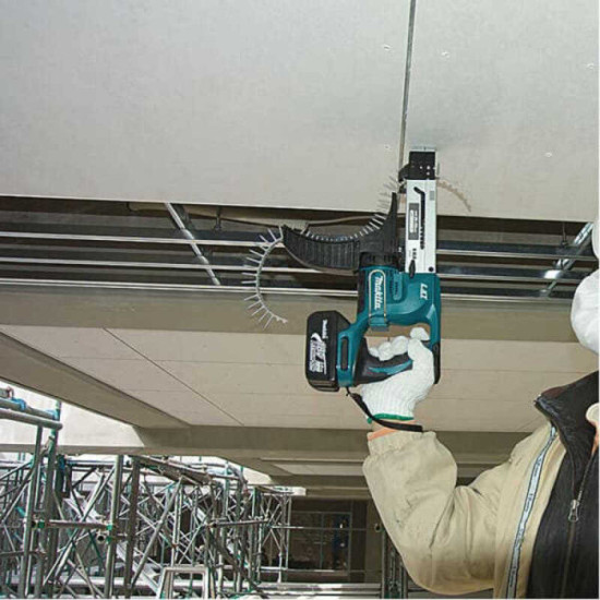 Visseuse automatique à bande Makita DFR550RMJ 18V LXT