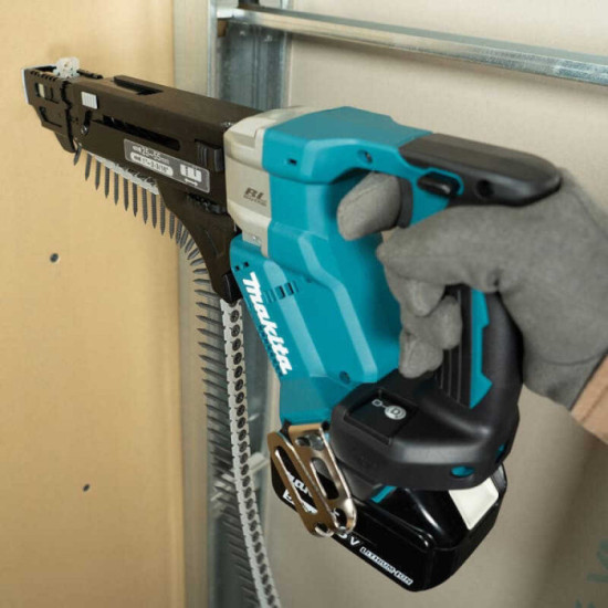 Visseuse automatique à bande Makita DFR551RFJ 18V LXT