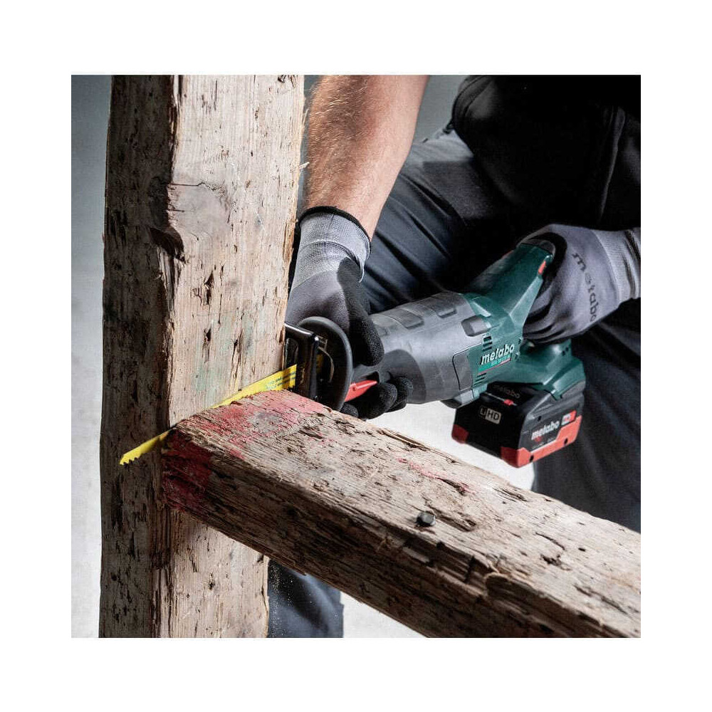 Scie sabre Metabo 602267840 18V brushless metaBOX