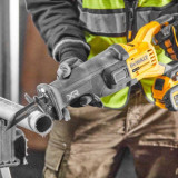 Scie sabre DeWalt DCS386NT-XJ