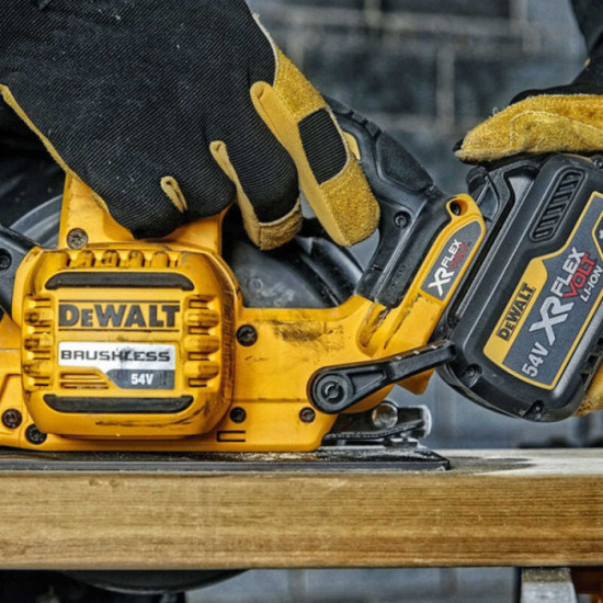 Scie circulaire DeWalt DCS575N-XJ 54V FlexVolt 190 mm