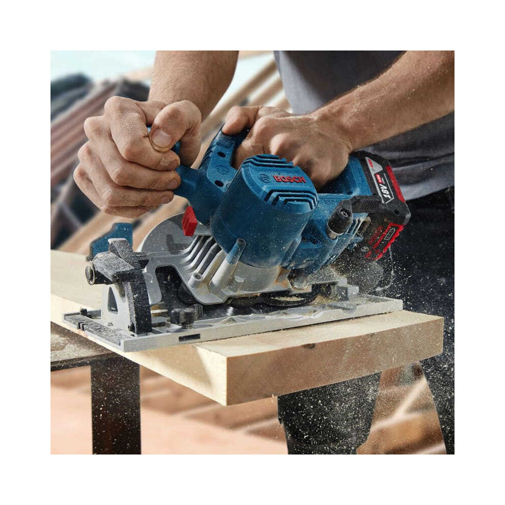 Scie circulaire sans fil Bosch 06016C1221 brushless