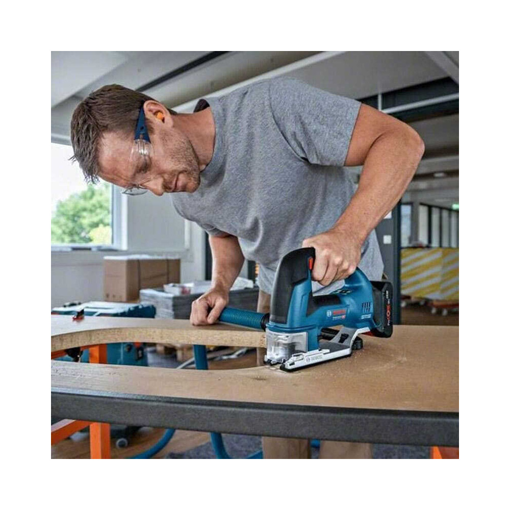 Scie sauteuse Bosch GST 18V-155 BC 06015B1000