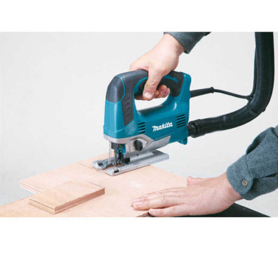 Scie sauteuse filaire Makita JV0600J 650 W coffret