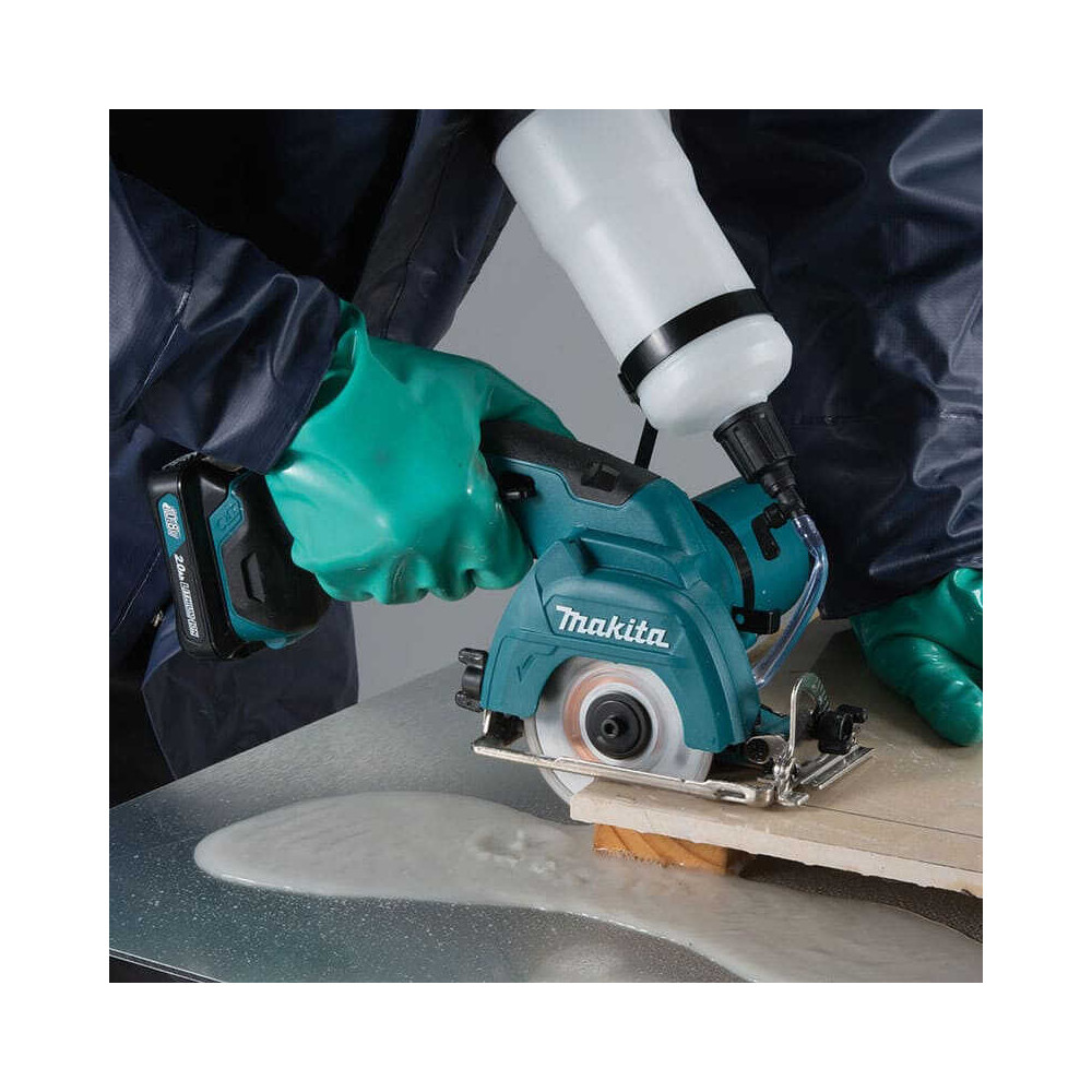 Scie à diamant Makita CC301DSMJ 12V CXT 2 x 4,0 Ah