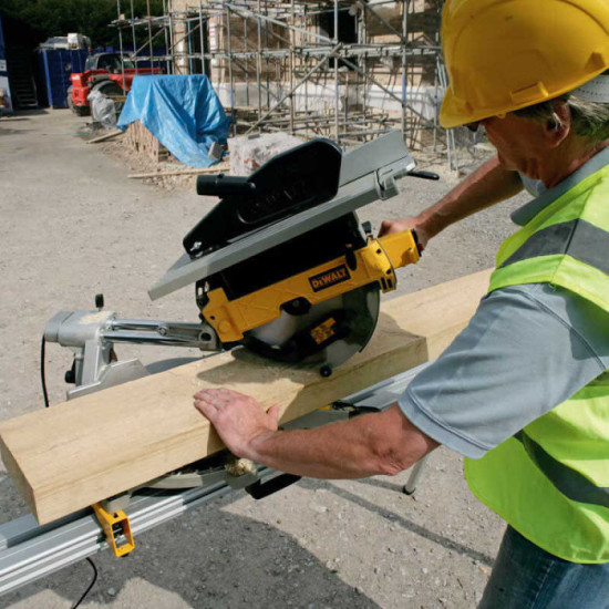 Scie à onglet radiale DeWalt D27112-QS 1 600 W 305 mm