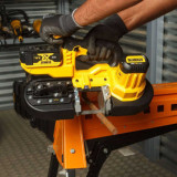 Scie à ruban DeWalt DCS371N-XJ 18V XR coupe acier 63,5 mm