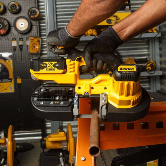 Scie à ruban DeWalt DCS371N-XJ 18V XR coupe acier 63,5 mm