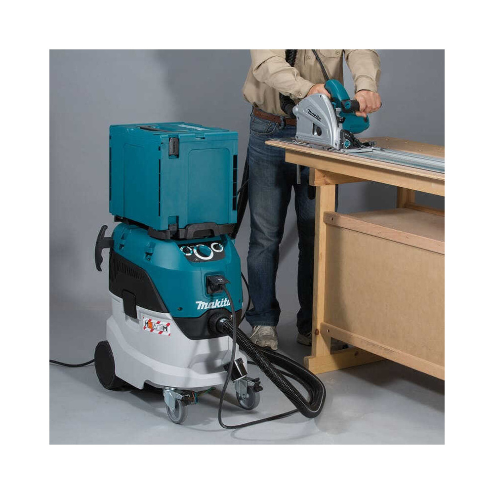 Aspirateur de chantier Makita VC4210LX classe L 34 L