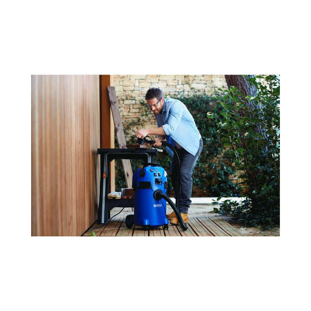 Aspirateur eau et poussière Nilfisk 18451553
