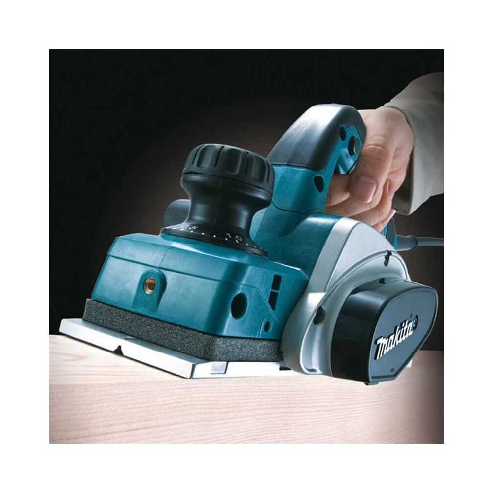 Rabot Makita KP0800J 620 W 82 mm en coffret Makpac