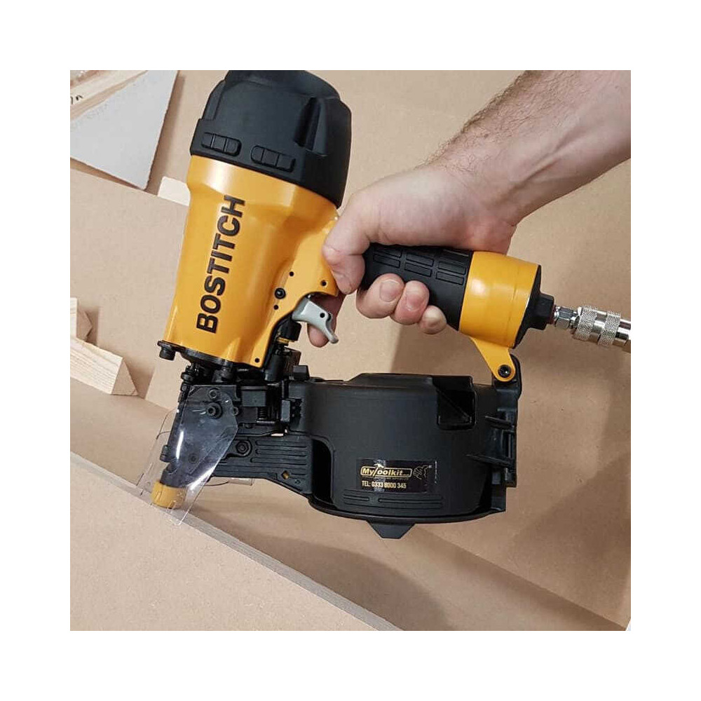 Cloueur pneumatique à rouleaux Bostitch N66C-2-E