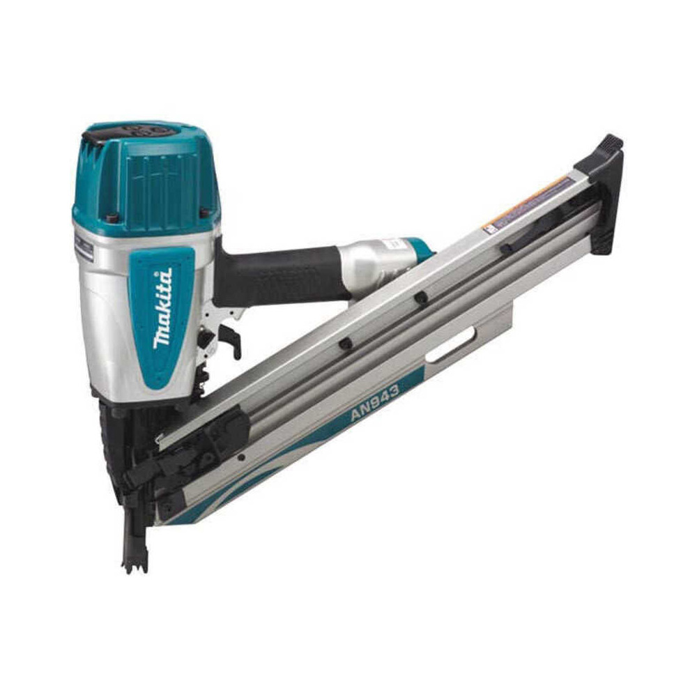 Cloueur de charpente pneumatique Makita AN943K