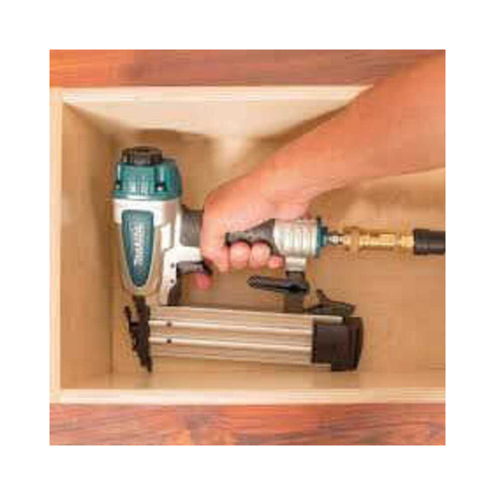 Cloueur pneumatique Makita AF505N finition