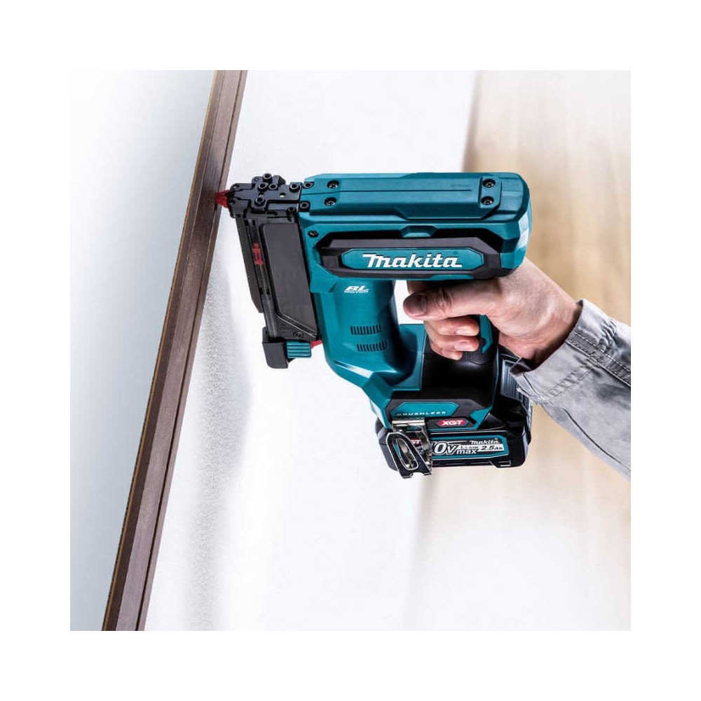 Cloueur à micro-pointes sans fil Makita PT001GZ