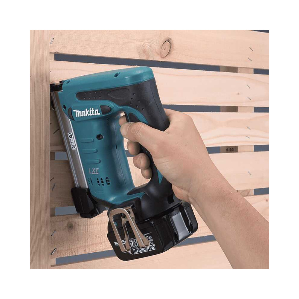 Agrafeuse Makita DST221Y1J 18V LXT