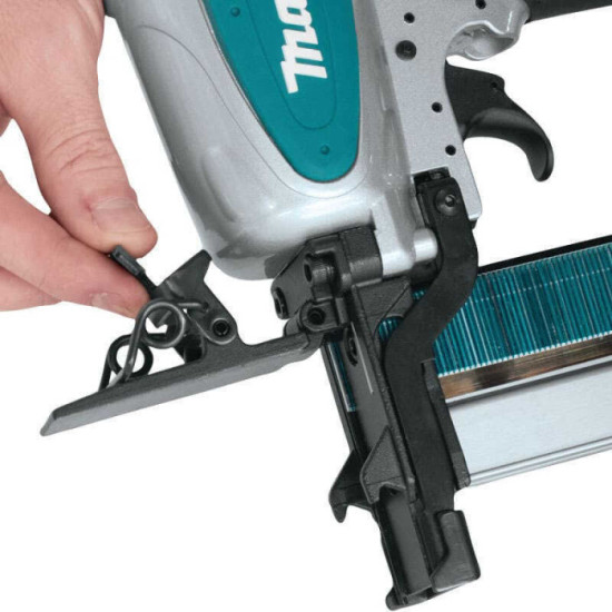 Agrafeuse Makita AT2550A