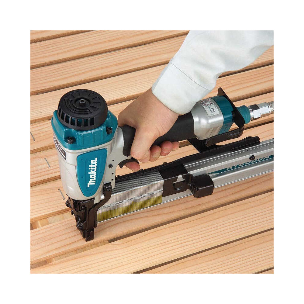 Agrafeuse Makita AT2550A