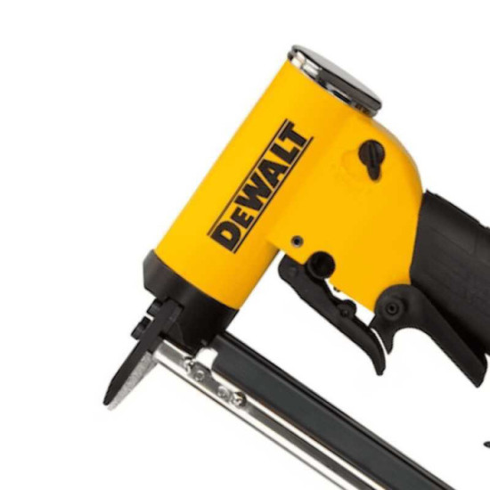 Agrafeuse pneumatique DeWalt DPS8016-XJ finition