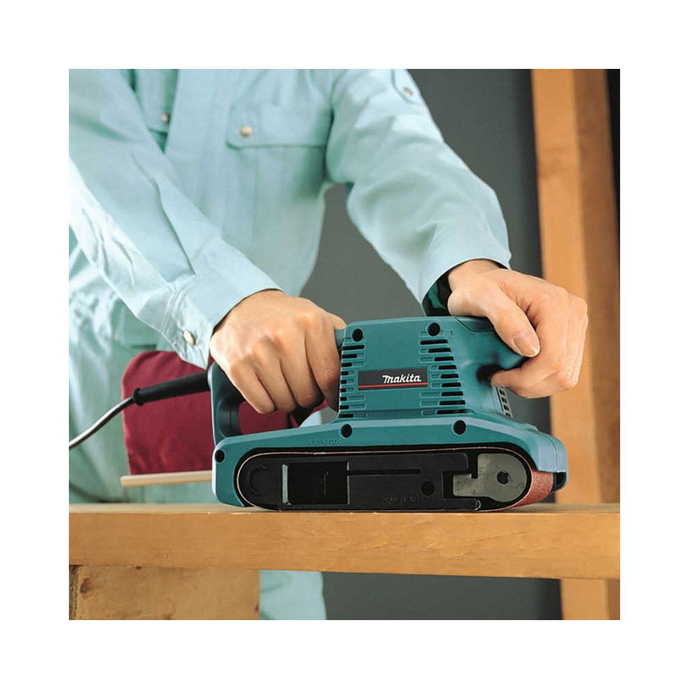 Ponceuse bande 650 W 76 x 457 Makita 9910