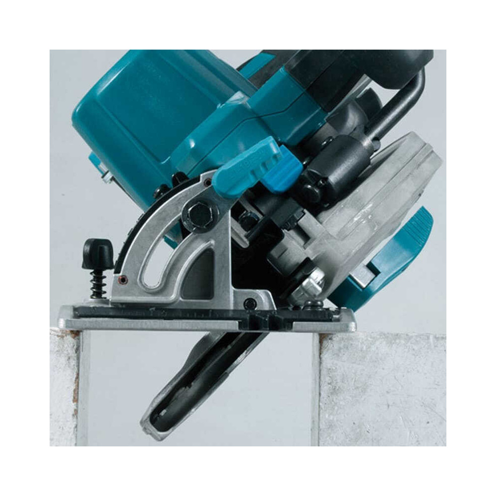 Scie circulaire Makita DHS680ZJ 18V nue en coffret