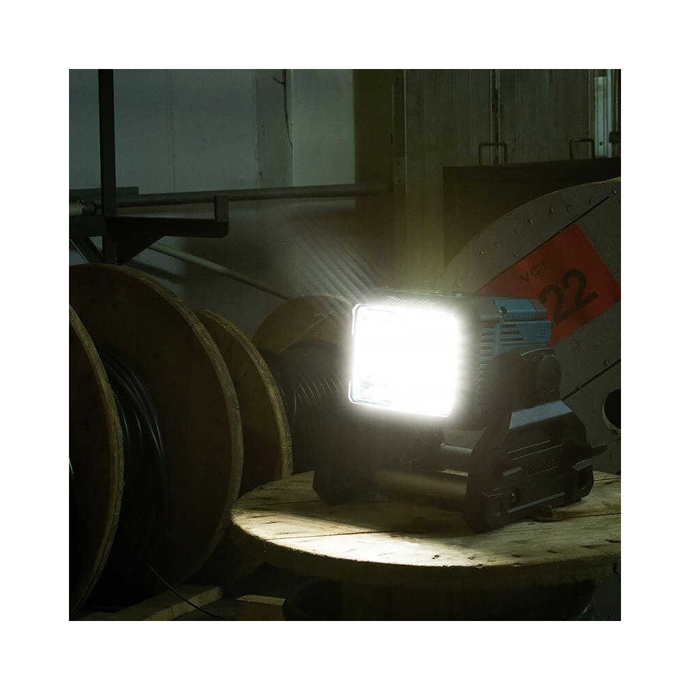Lampe LXT Makita DEADML811