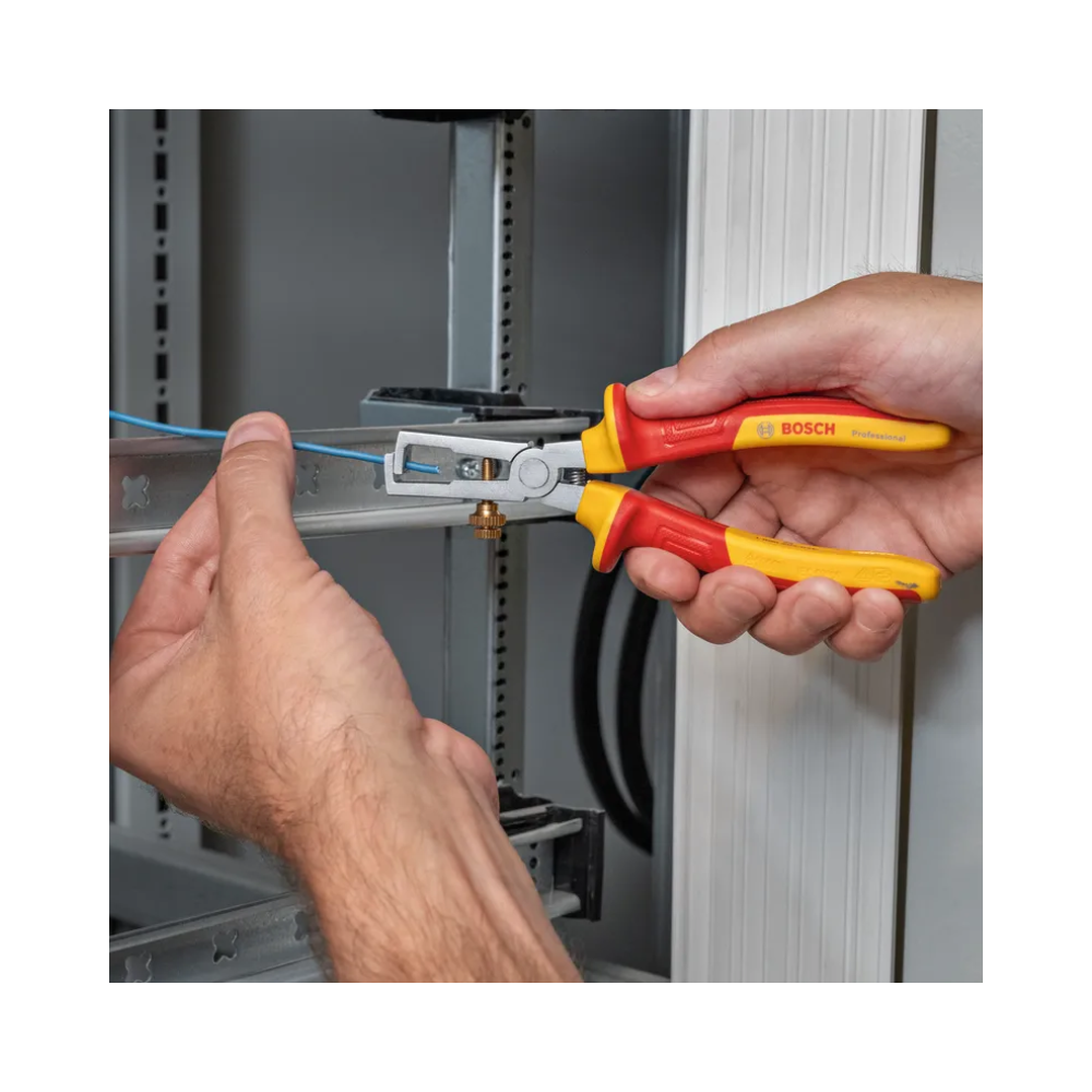 Jeu de pinces VDE 4 pièces Bosch 1600A02NG1