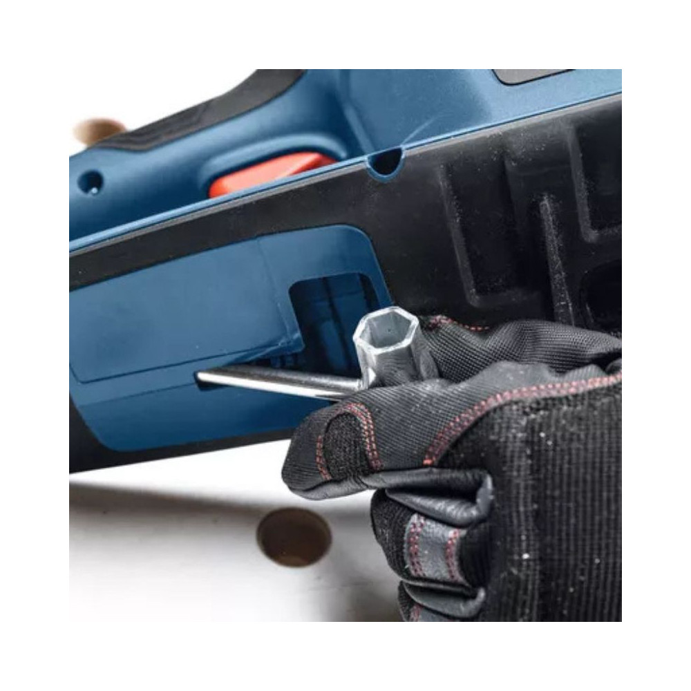 Tronçonneuse PRO GKE 18V Bosch 06008D3000