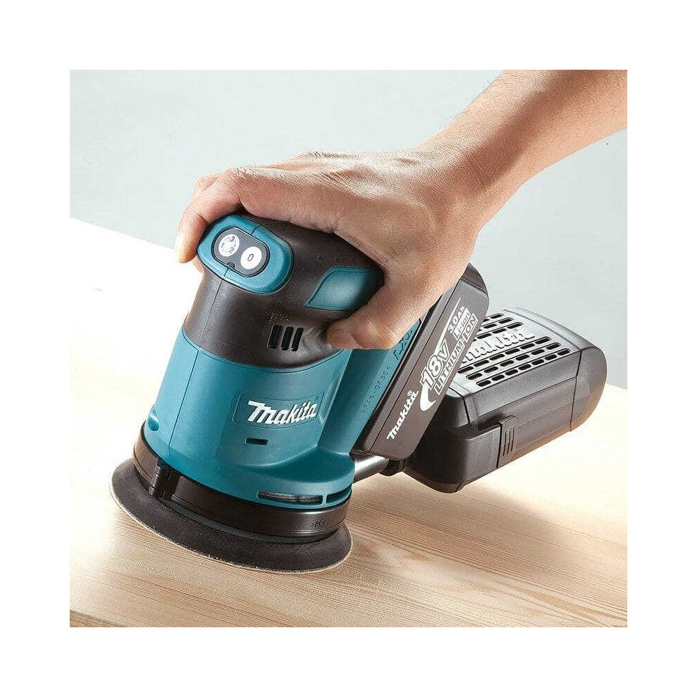 Ponceuse excentrique Makita DBO180RTJ 18V LXT