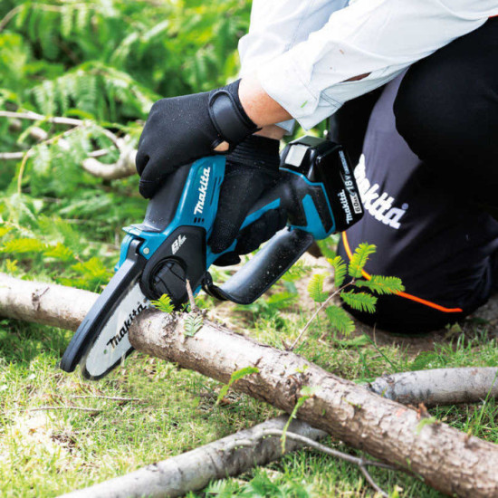 Tronçonneuse Makita DUC101SF 18V brushless guide 10 cm