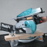 Scie à onglets filaire Makita LH1040F 260 mm 1 650 W