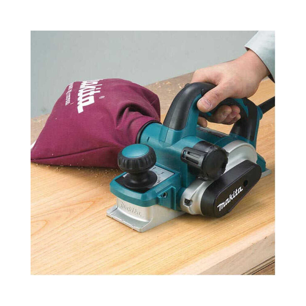 Rabot Makita KP0810J 850 W 82 mm passe 4 mm coffret