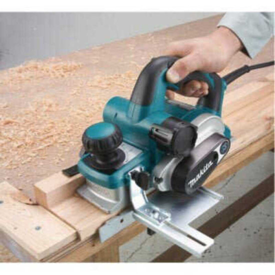 Rabot Makita KP0810J 850 W 82 mm passe 4 mm coffret