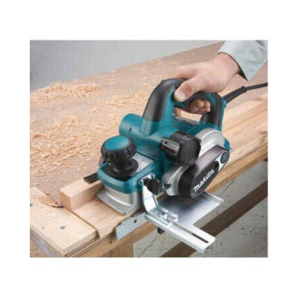 Rabot Makita KP0810J 850 W 82 mm passe 4 mm coffret