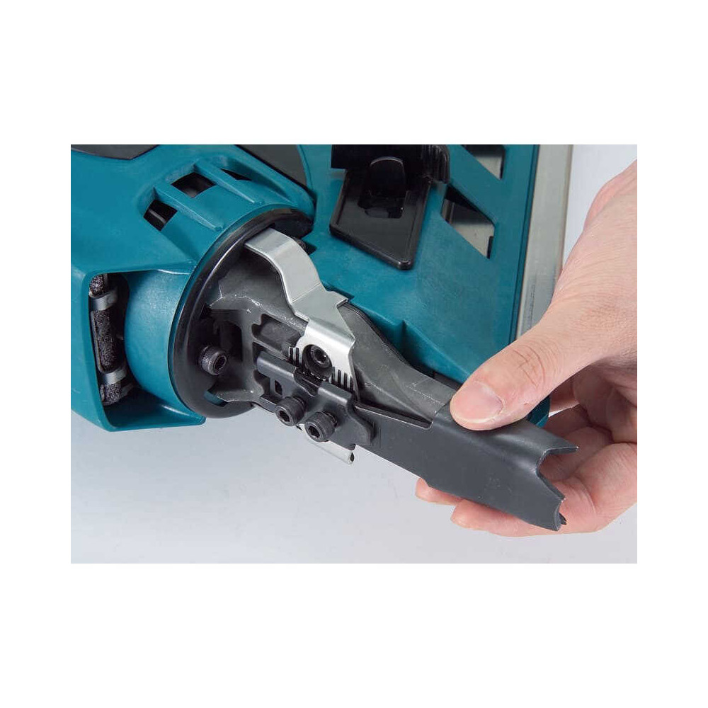 Cloueur de charpente à gaz Makita GN900SE